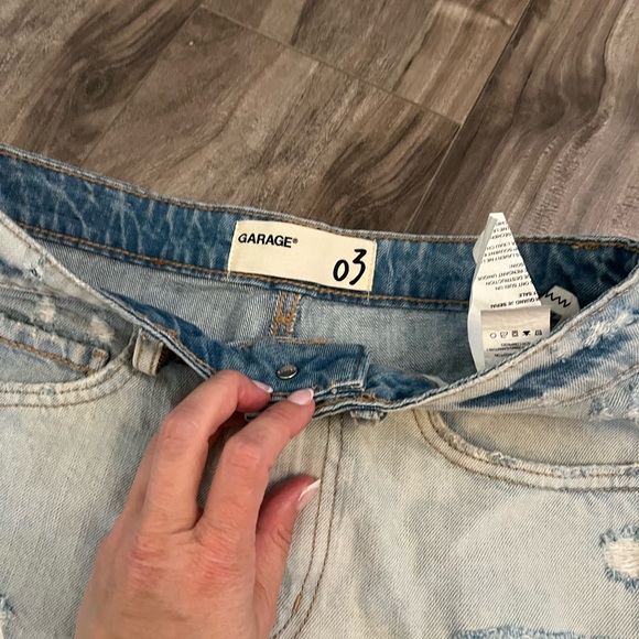 High waisted festival jean shorts - Picture 2 of 3